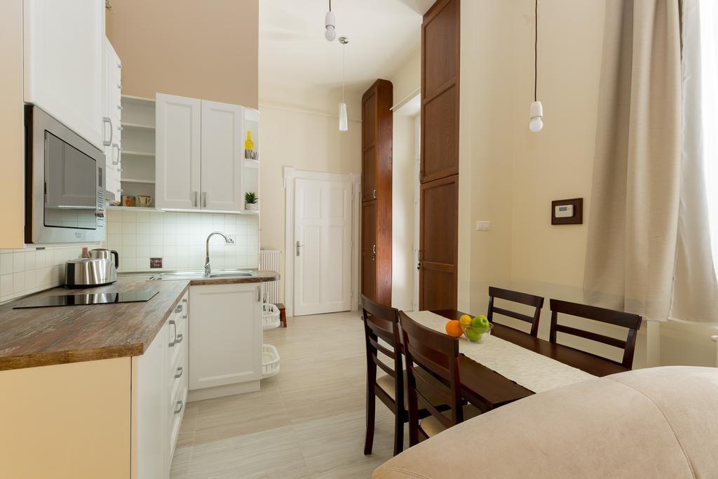 Family Buddha Apartment Budapeszt Zewnętrze zdjęcie